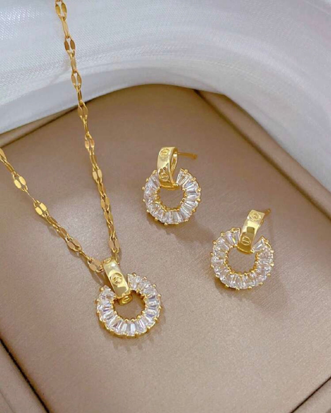 Conjunto de joyería